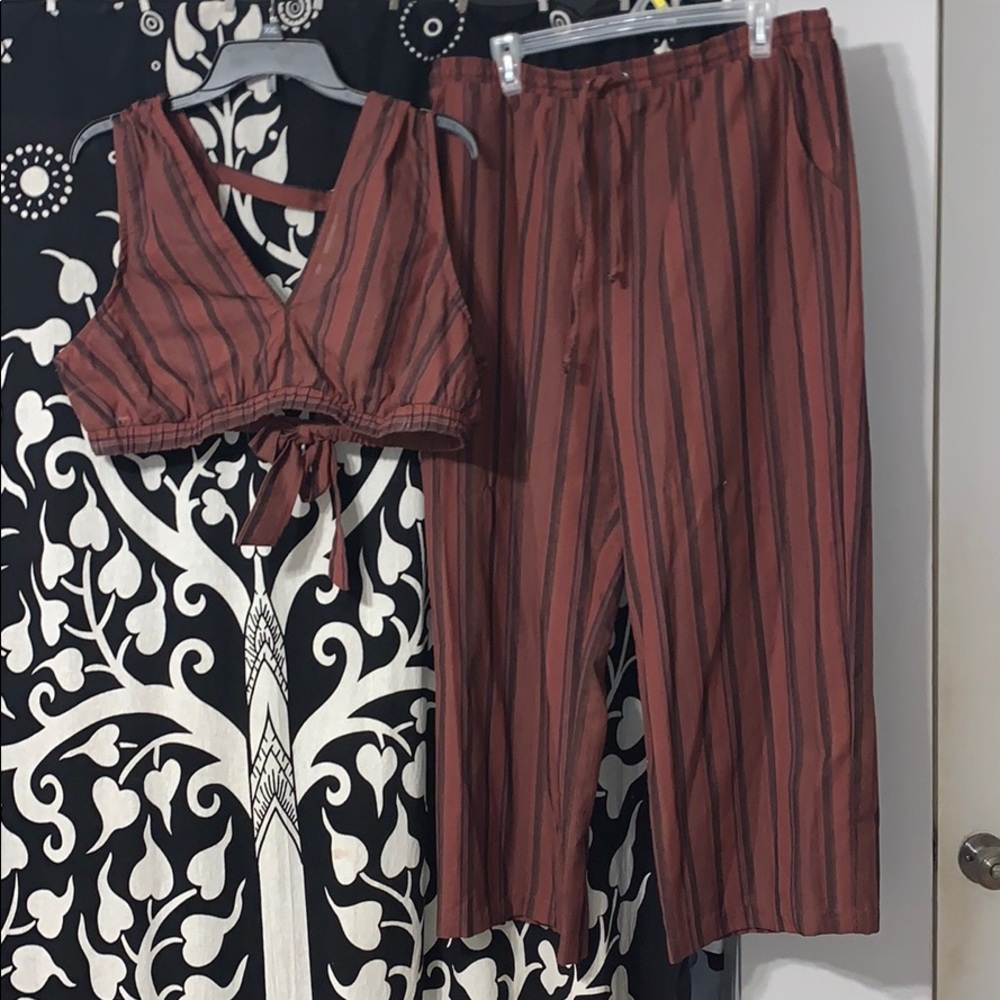 Crop top wide legged set